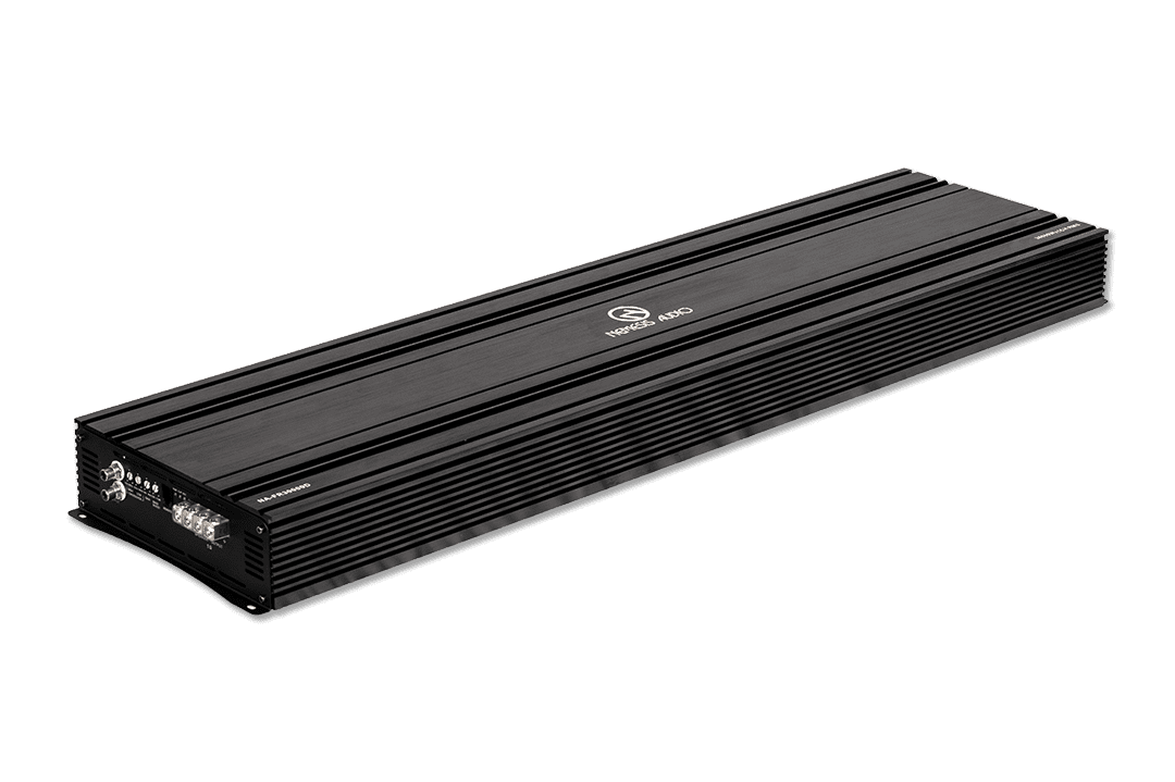 1-channel full-range Class D amplifier, 30,000W RMS @1-Ohm. Smart cooling and high output.