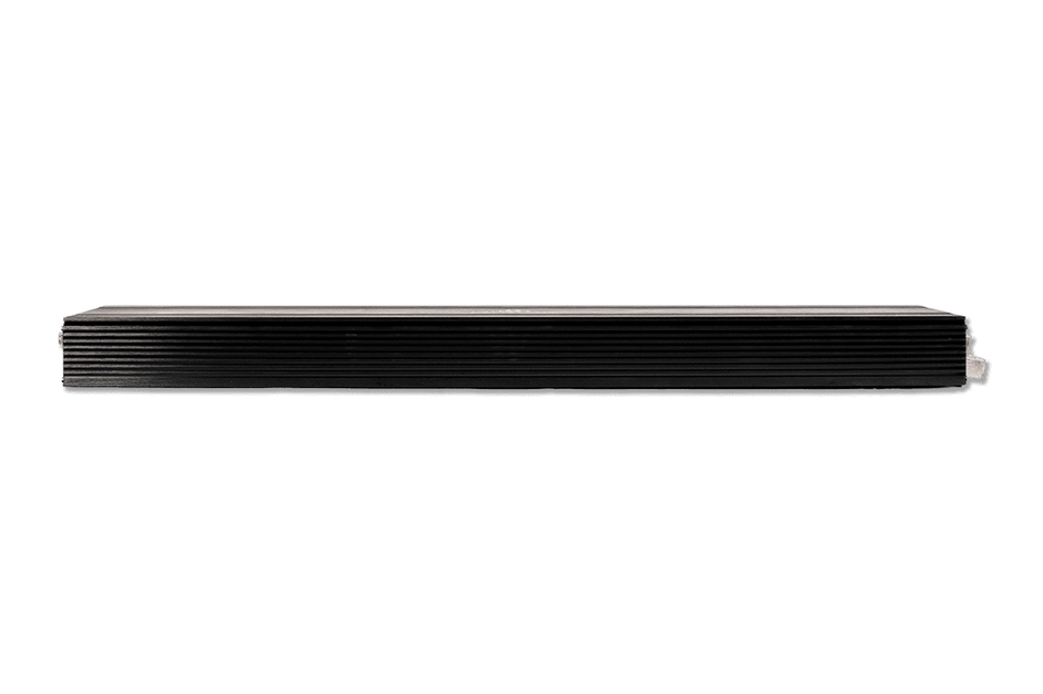 1-channel full-range Class D amplifier, 30,000W RMS @1-Ohm. Smart cooling and high output.